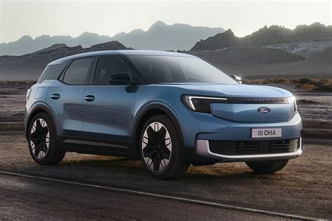 Ford explorer suv electric - May 4, 2023 · The electric Explorer is a scaled-down version of Ford’s best-selling SUV in the US. Rather than the full three-row SUV known to the US, the electric Explorer introduced in Europe is a five-seat ... 